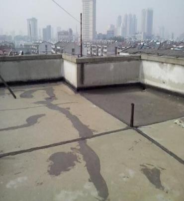 长阳漏水维修 楼顶漏水是什么原因，楼顶漏水维修方法是什么?